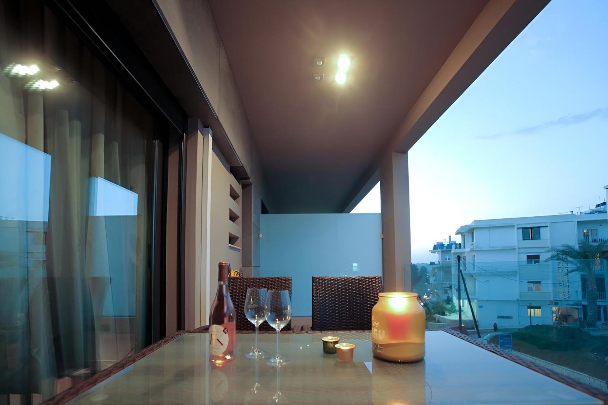 Onyx City Center Apartment With Parking Ираклио Екстериор снимка